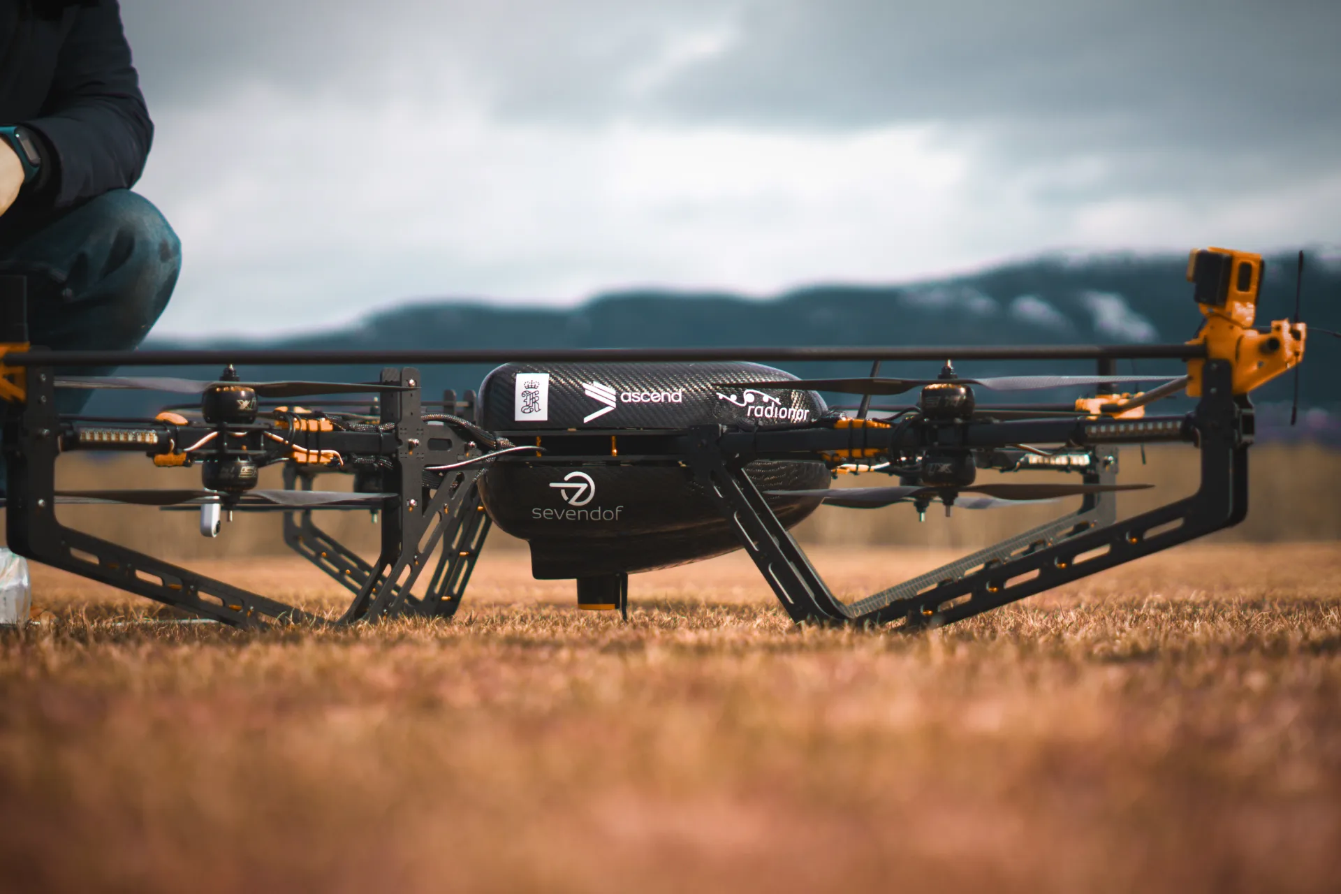 Ascend-drone på bakken